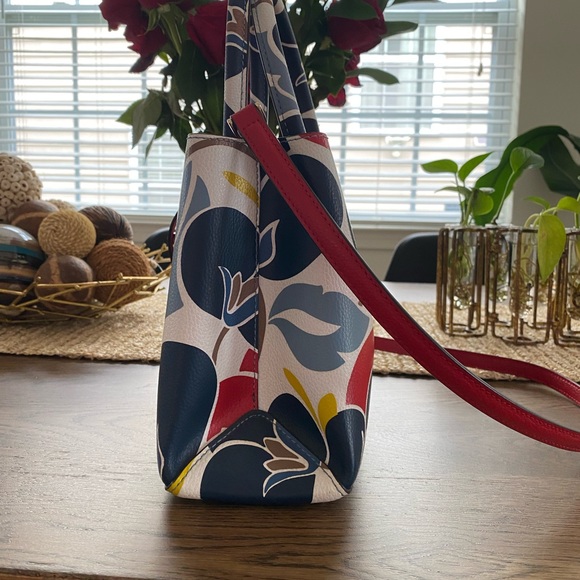 Kate Spade Crossbody Bag - Picture 3 of 6